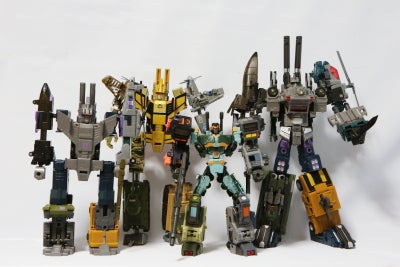 ブルーティカス：コンバットロン | 集れ！超ロボット生命体 MYSTERIOUS