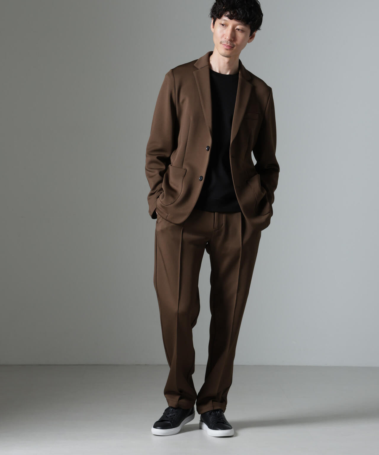 コンフォータブル ストレッチ セットアップ