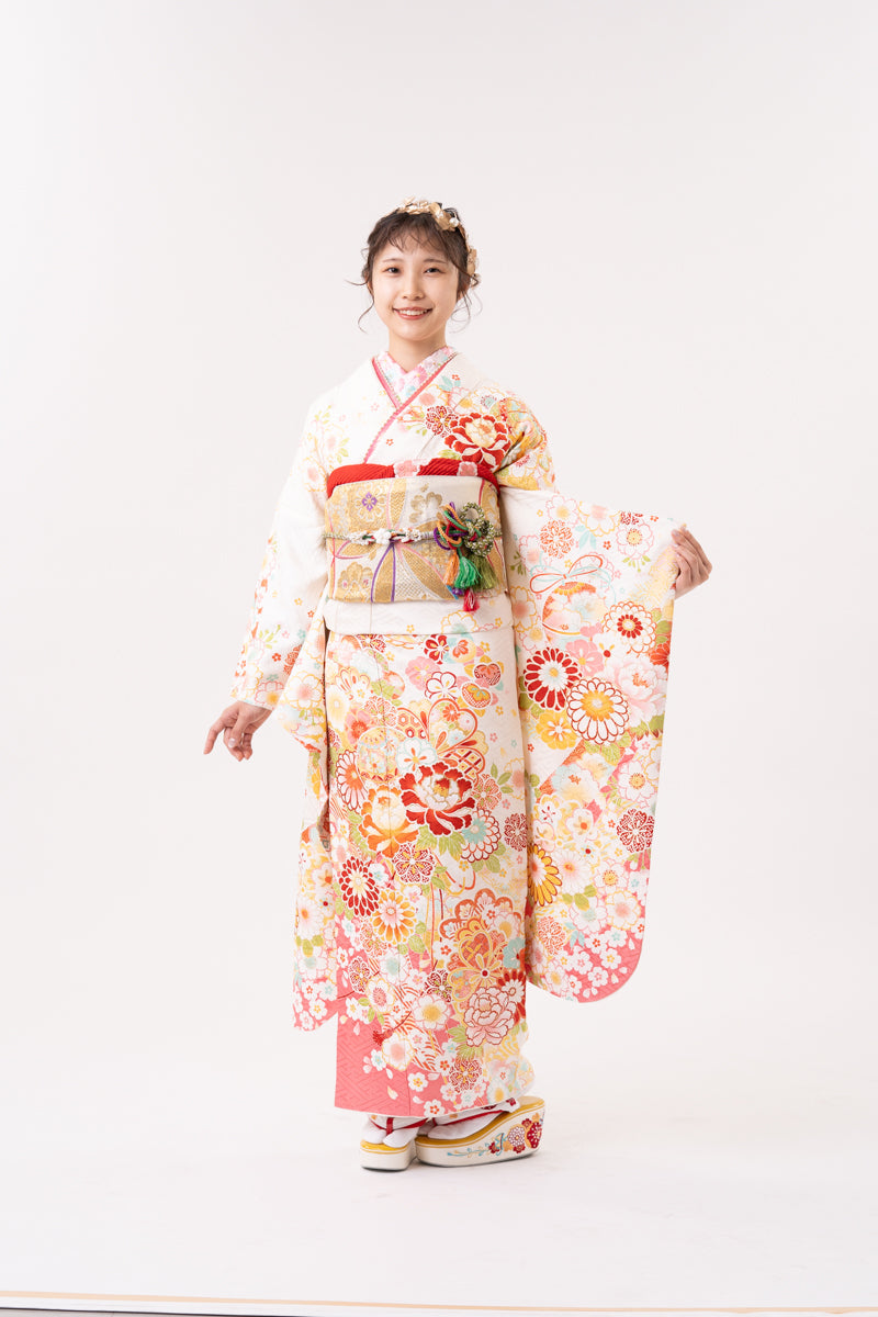 白地 ピンク小花柄振袖【124】 – SAKURA TOKYO