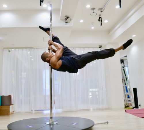 ステージポールレンタル【X-Stage Lite】移動用のポールあります