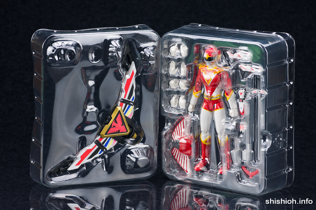 レビュー】 バンダイ S.H.Figuartsレッドホーク [鳥人戦隊ジェットマン]