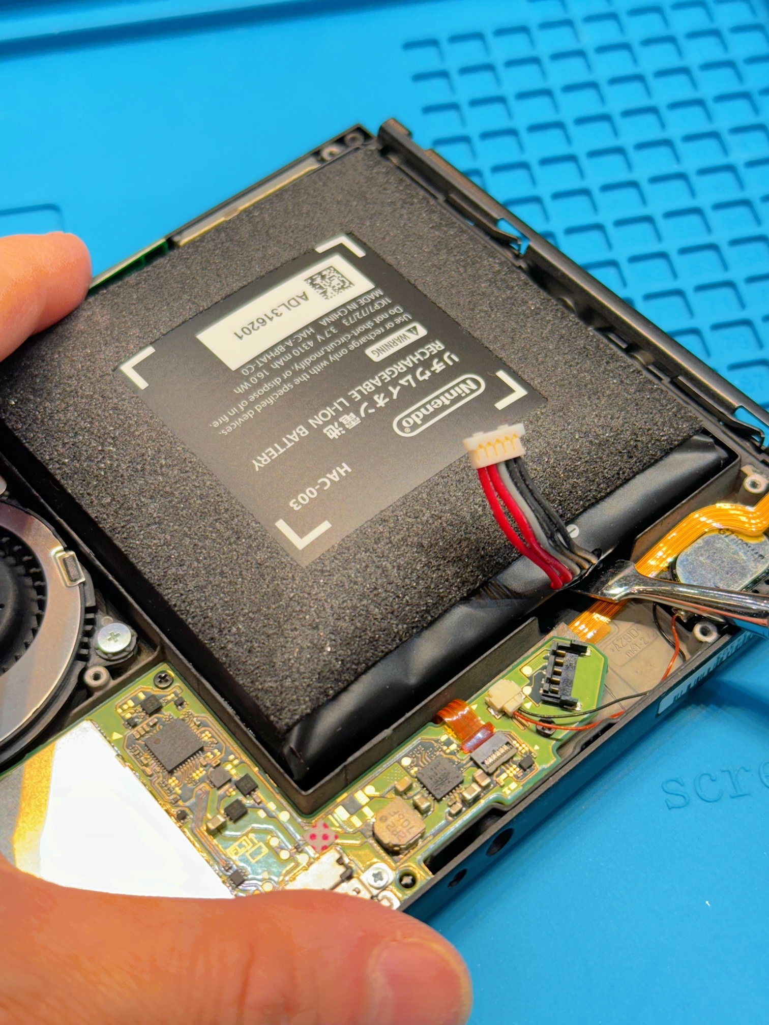 Nintendo Switch ジャンク扱い（バッテリー膨張、シール） Nintendo