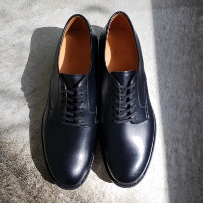 ワインハイマーのボックスカーフを使った良質な国産プレーントゥ