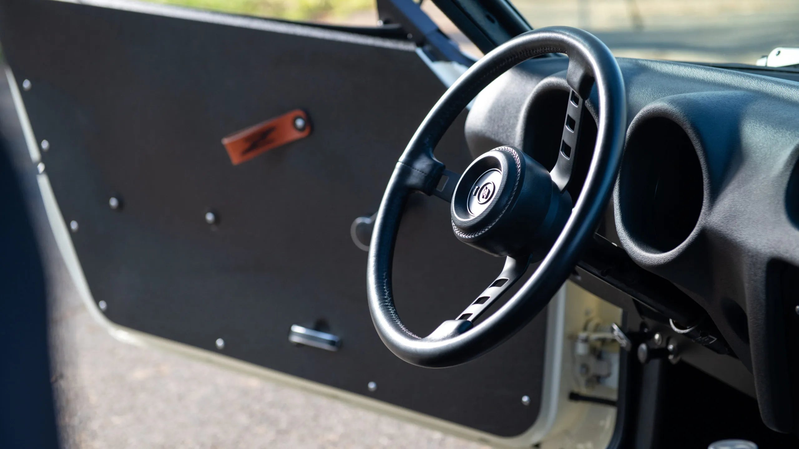 Datsun 260z '74-'76 Door Panels – Spinnywhoosh Graphics