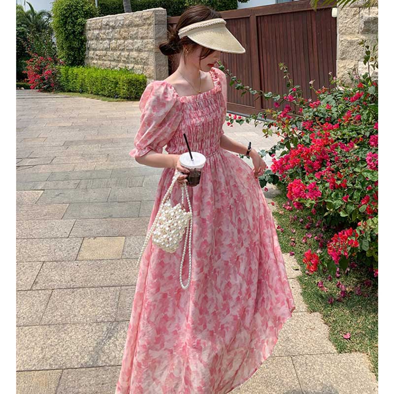 スクエアネックシャーリングワンピース（ピンク）春/夏 ピンクで甘く