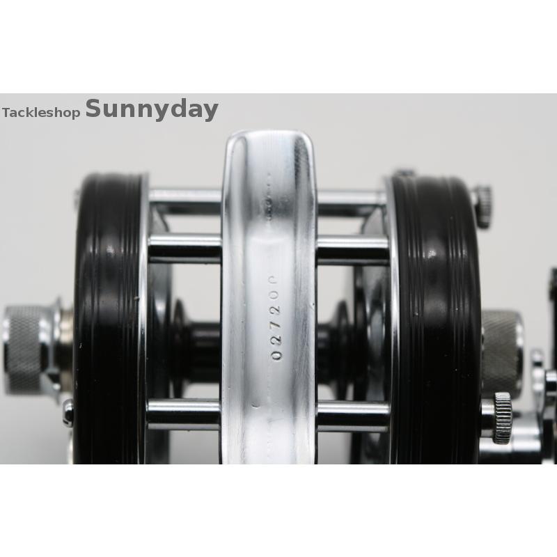 ポリッシュリールフットの××72××、アンバサダー5000Cって偽物