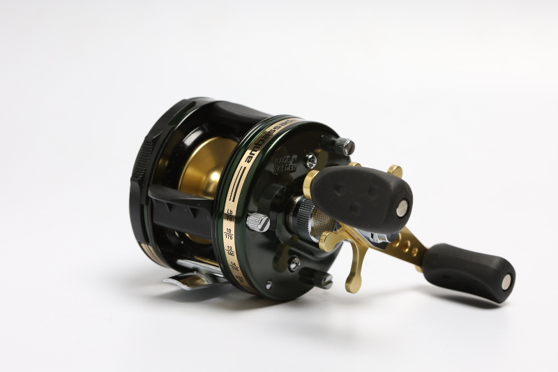 アブガルシア アンバサダー 4600C5 MAG-X 濃緑 マグブレーキ 激レア