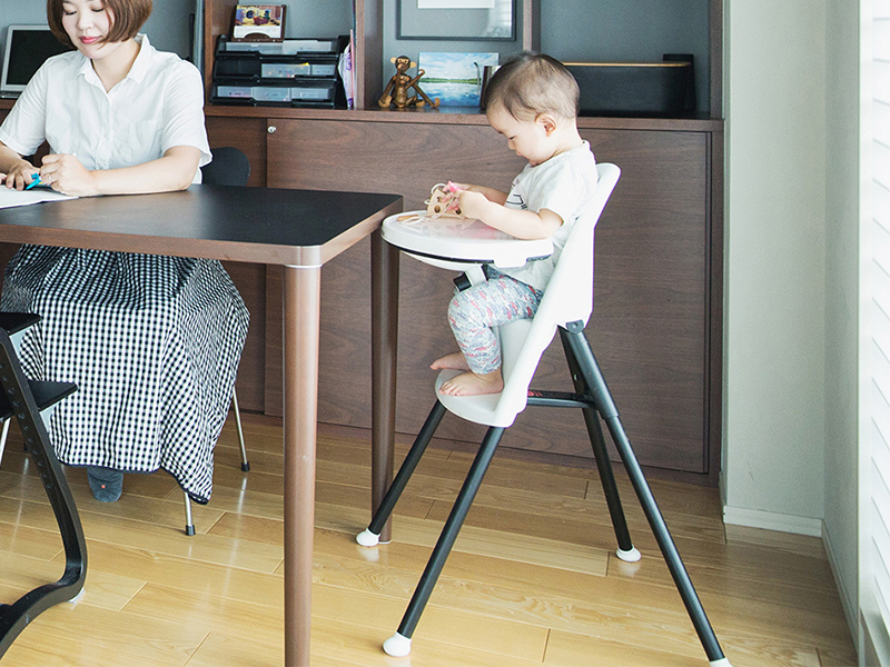 こども3人、6年間使いました！ベビービョルンのハイチェア | ものとかぞく