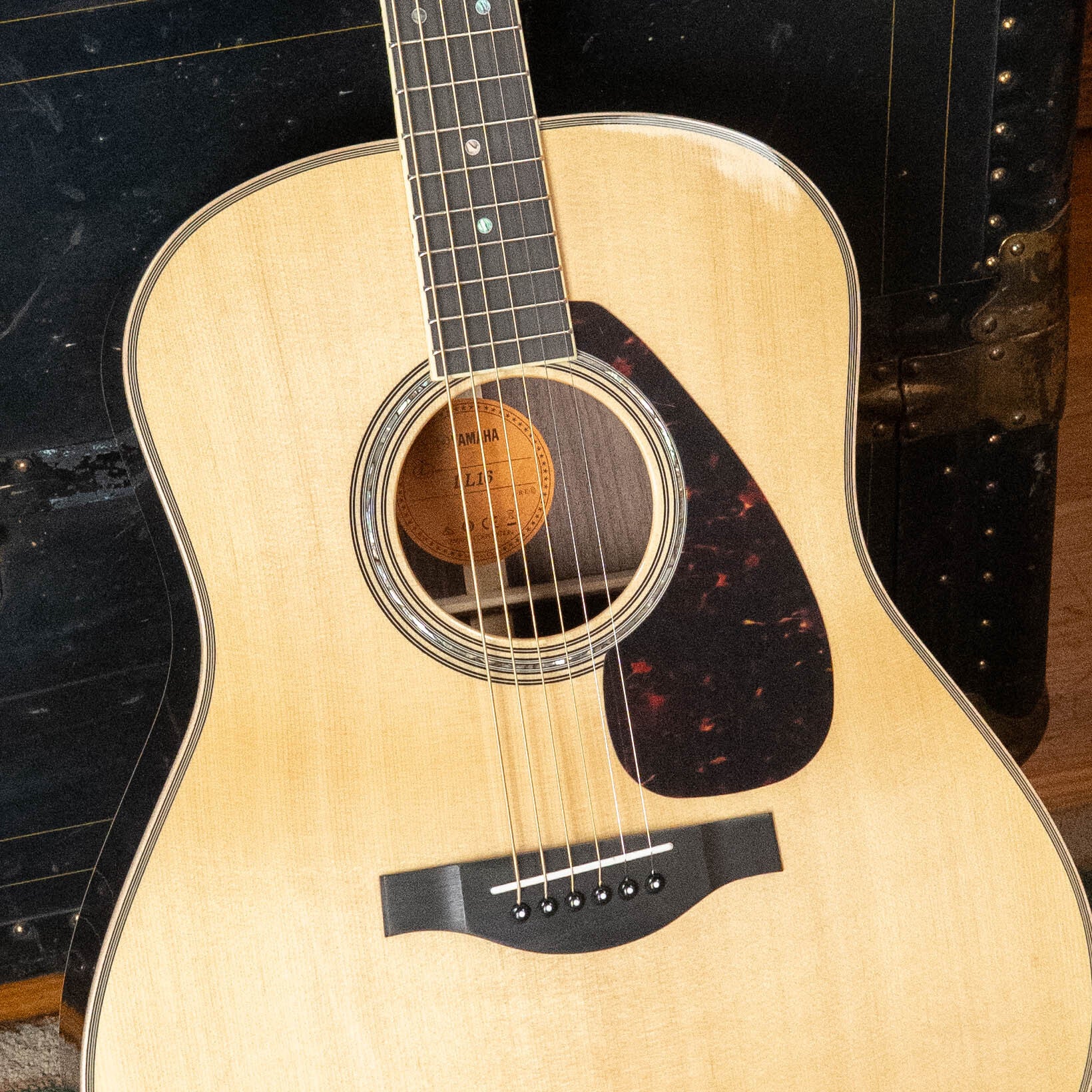 Yamaha LL16 ARE LL Series Engelmann/Rosewood Original Jumbo Acoustic G