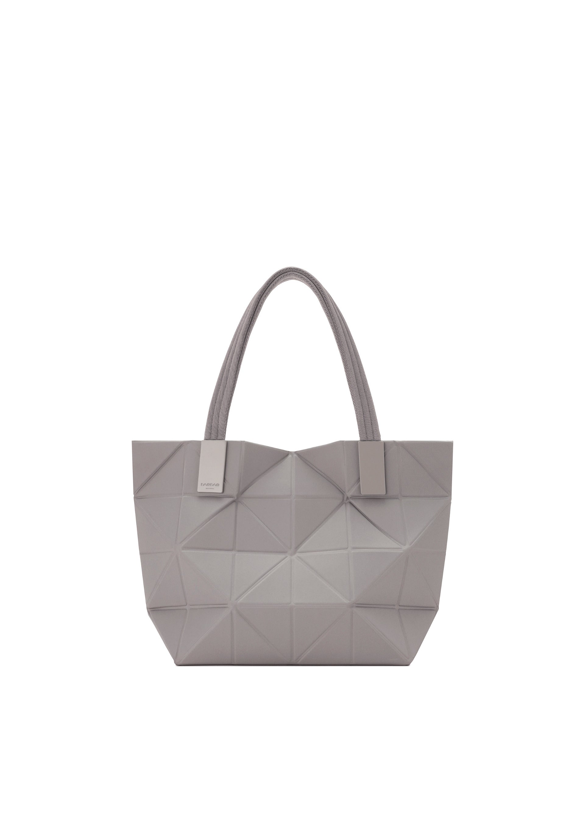 TRACK – ISSEY MIYAKE ONLINE STORE