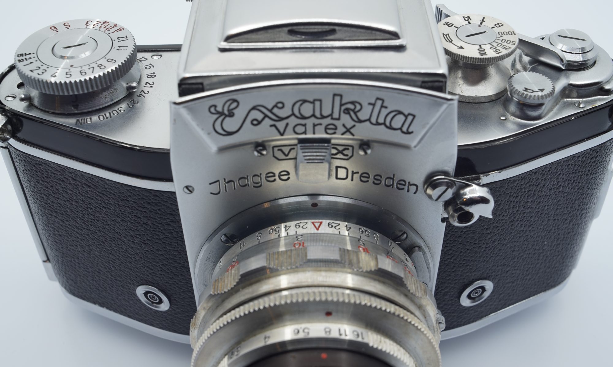 The East German Queen: Exakta Varex VX - Vintage-photo