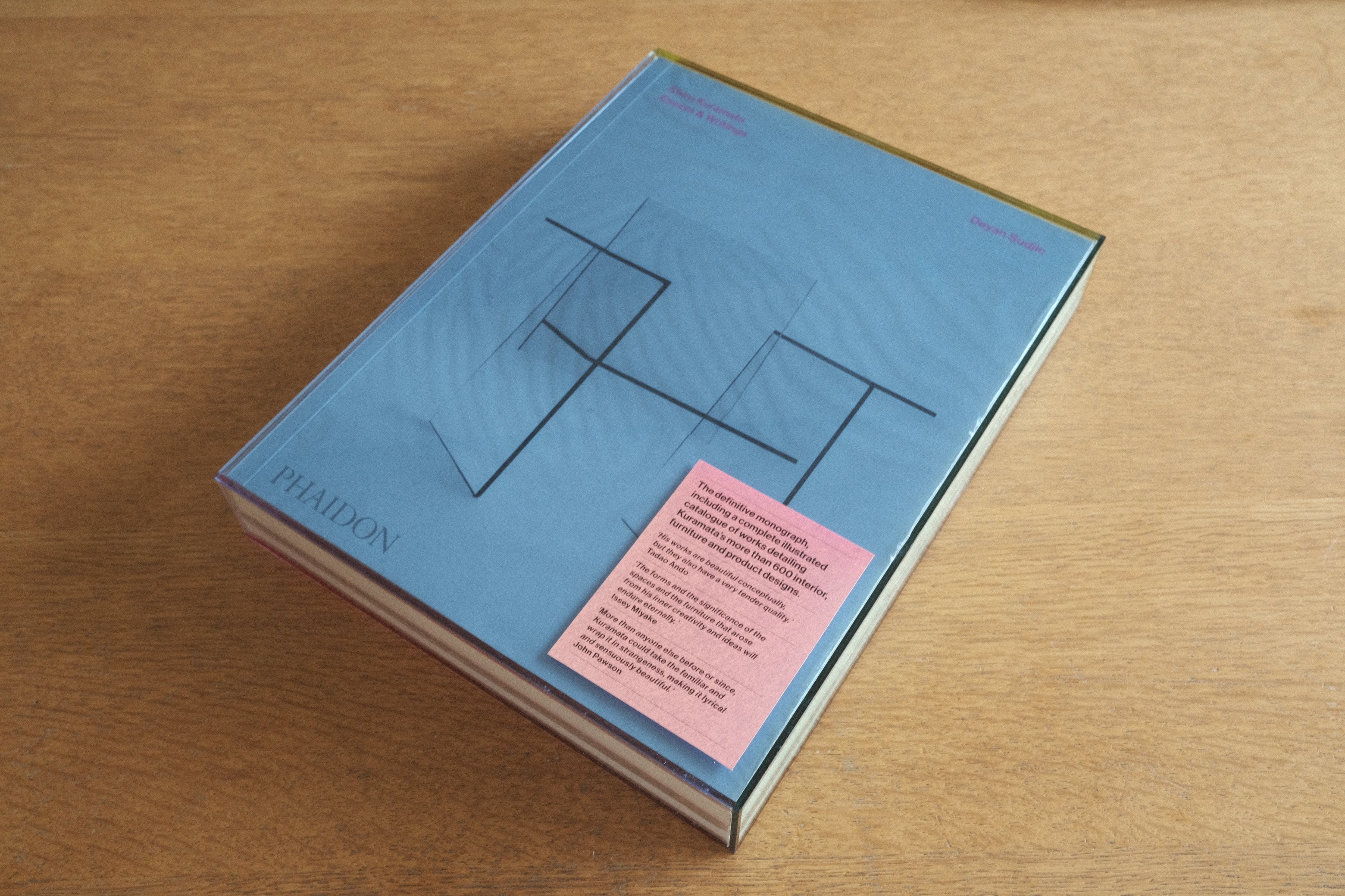 倉俣史朗を体系で読む──決定版モノグラフ『Shiro Kuramata』を、いま