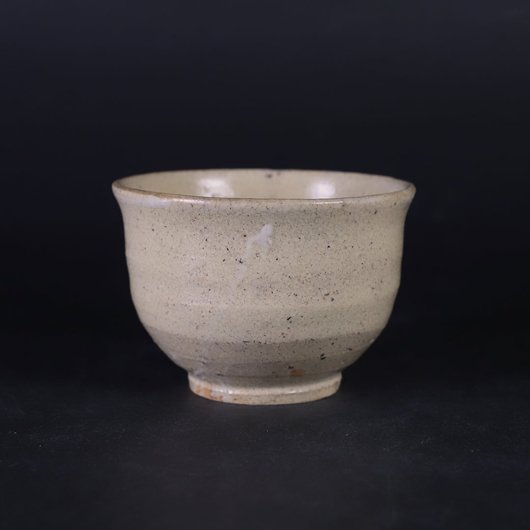 内村慎太郎 作 玉子手ぐい呑 – ギャラリー一番館オンラインショップ