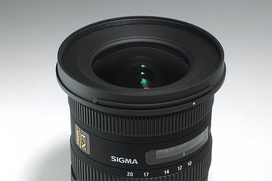NEX-5 ＋ SIGMA 10-20mm F3.5 EX DC HSM レビュー その1（外観チェック