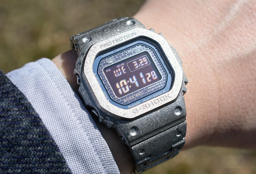 G-SHOCK誕生40周年を祝う新作「GMW-B5000PS-1JR」をレビュー。再結晶化