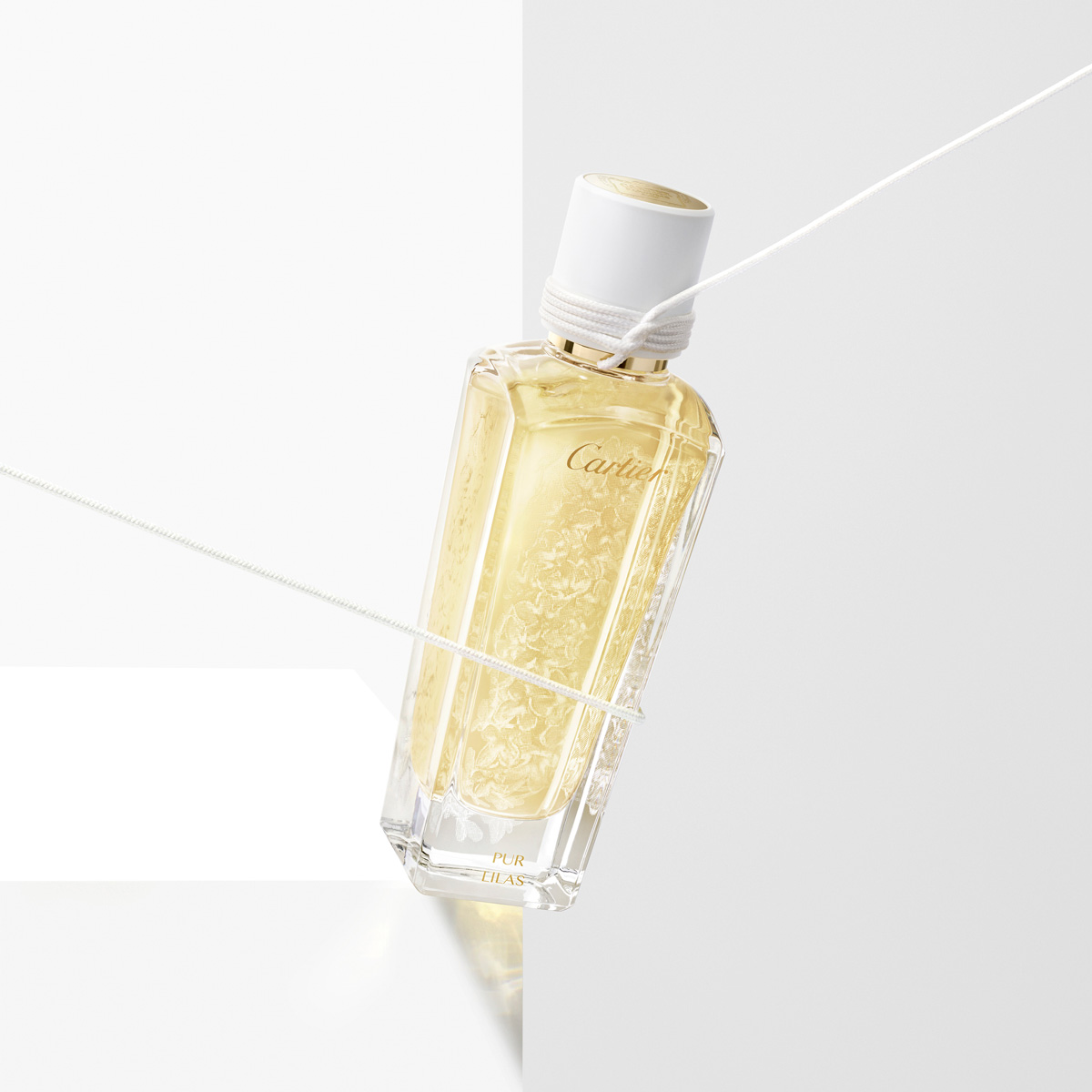 カルティエのフレグランス「レ ゼピュール ドゥ パルファン」に