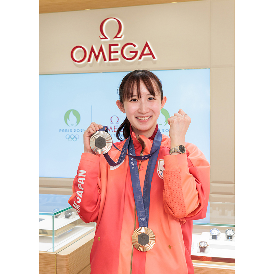 オメガ「デ・ヴィル プレステージ」を着用した女子卓球の早田ひな選手