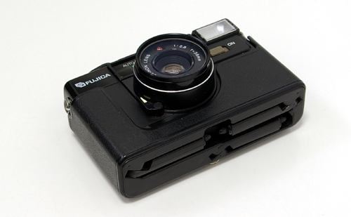 カメラの八百富｜あまりのくだらなさに絶句！FUJICA AUTO-7 DATE