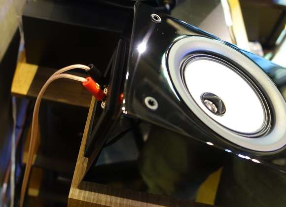 ONKYO D-309H ドルビーアトモス イネーブルドスピーカーを試してみまし