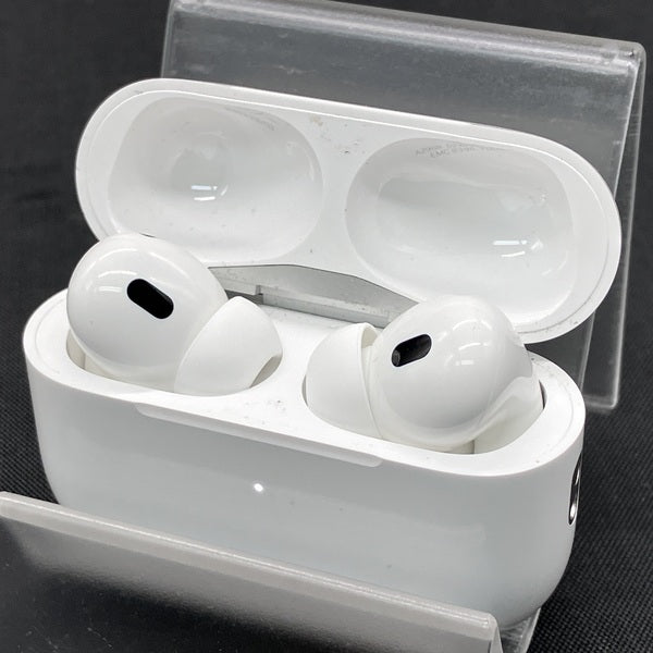 Apple 【中古】MagSafe充電ケース(USB-C)付きAirPods Pro(第2世代