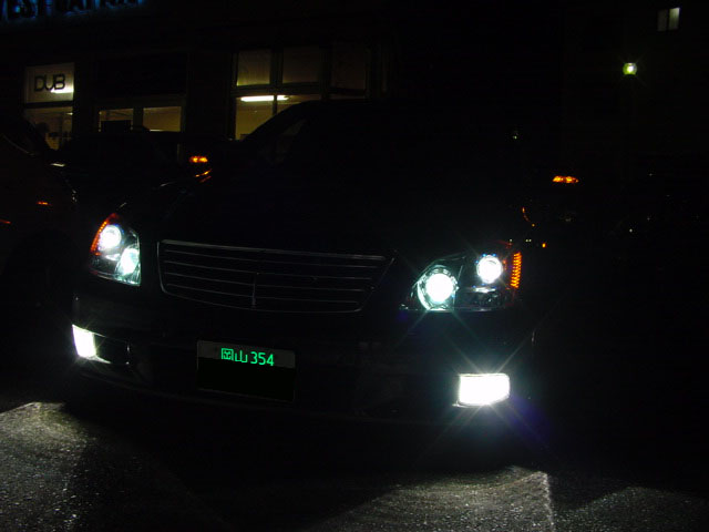 18クラウン ワンオフヘッドライト｜カスタム専門店 ウエストジャパン