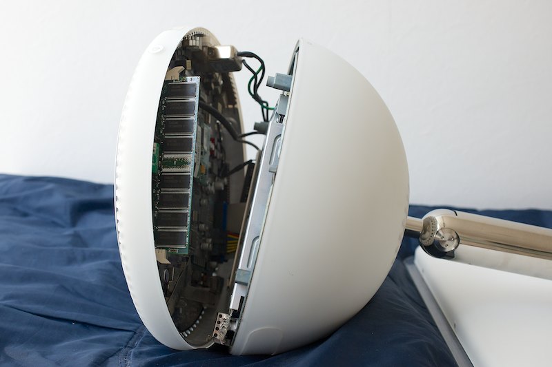 まわるフリフリのフリ ＞ iMac G4（大福）SSD換装計画 ー それがどう