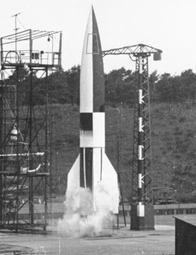 ドイツ A4/V2 ロケット | 株式会社 ハセガワ