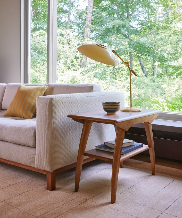 M 992 End Table With Shelf – Heywood-Wakefield