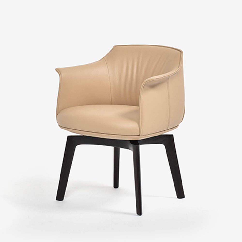 PoltronaFrau（ポルトローナ・フラウ）ダイニングチェア（アーム付き