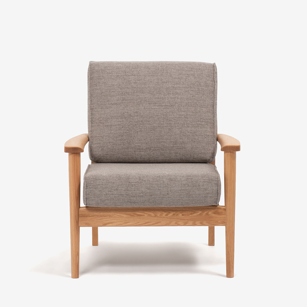 アームチェア「シネマN3」幅73cm レッドオーク材 ホワイトオーク色