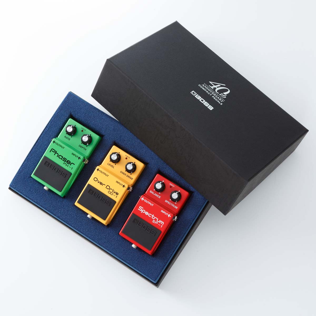 BOSSからコンパクト・エフェクター発売40周年を記念した、初代 3 機種