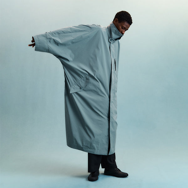 アイテムのご紹介「WIND COAT」 – isseymiyake.com