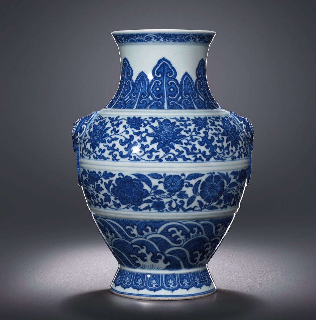 青花缠枝莲纹铺首尊- 专场详情- 北京中汉拍卖有限公司