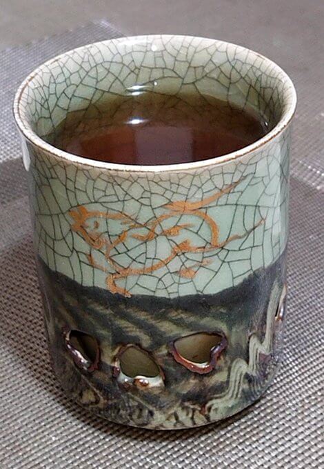 花瓶や徳利・コーヒーカップ！東北が誇る名門「相馬焼」の秘密！