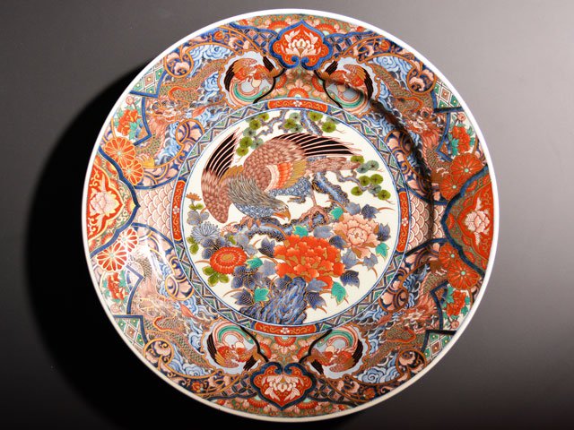 献上手古伊万里焼】飾絵皿（特大）染錦本金鷹絵