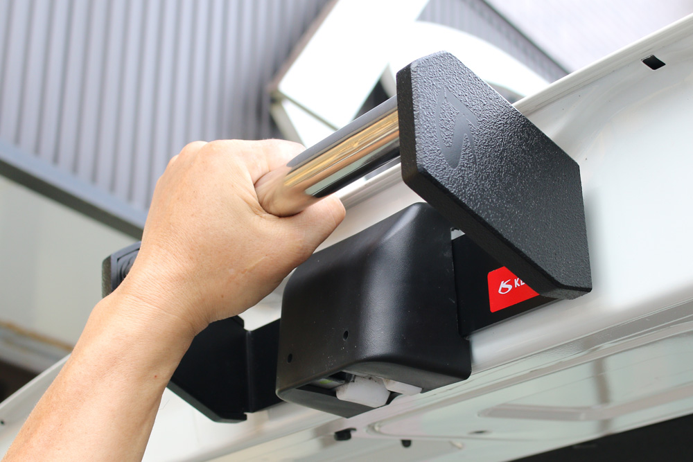 リアゲートクローズバー - エアロパーツ・スポイラー KENSTYLE／ケン