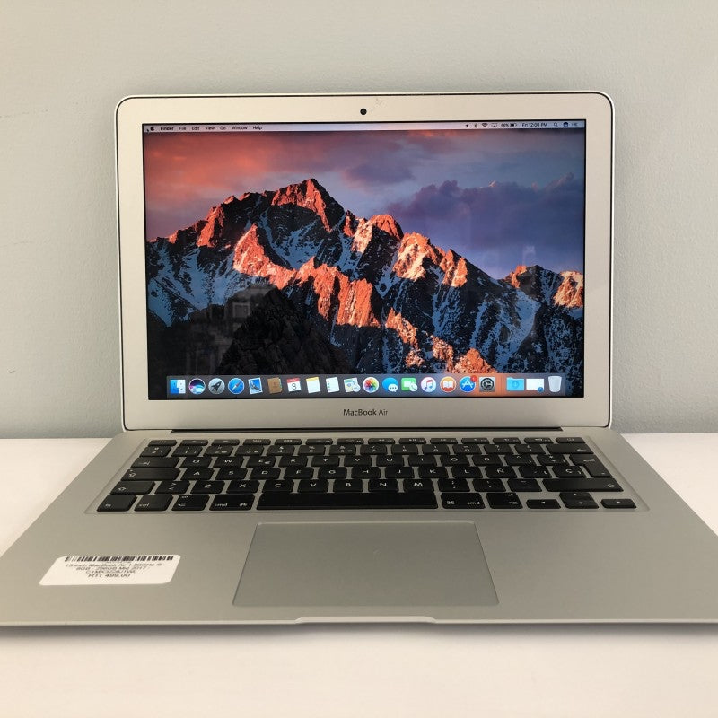 MacBook M3 , 2017 (256GB) – Kigali Discount