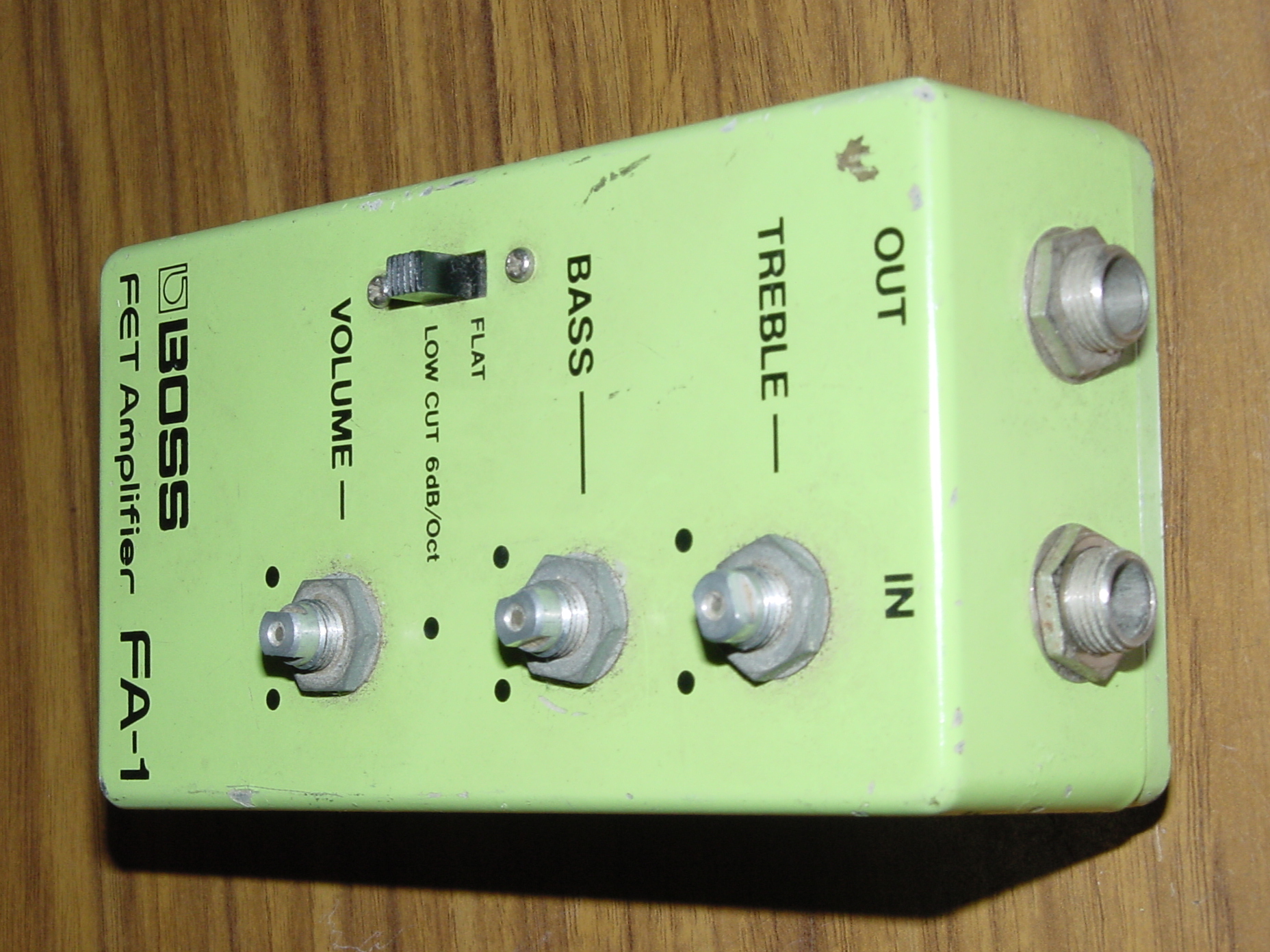 BOSS FA-1 FET Amplifier 徹底解剖 ギター・エフェクターの自作改造