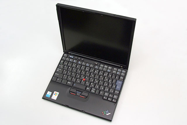 郵送でThinkPad X40のSSD換装を承りました。スタッフ日記