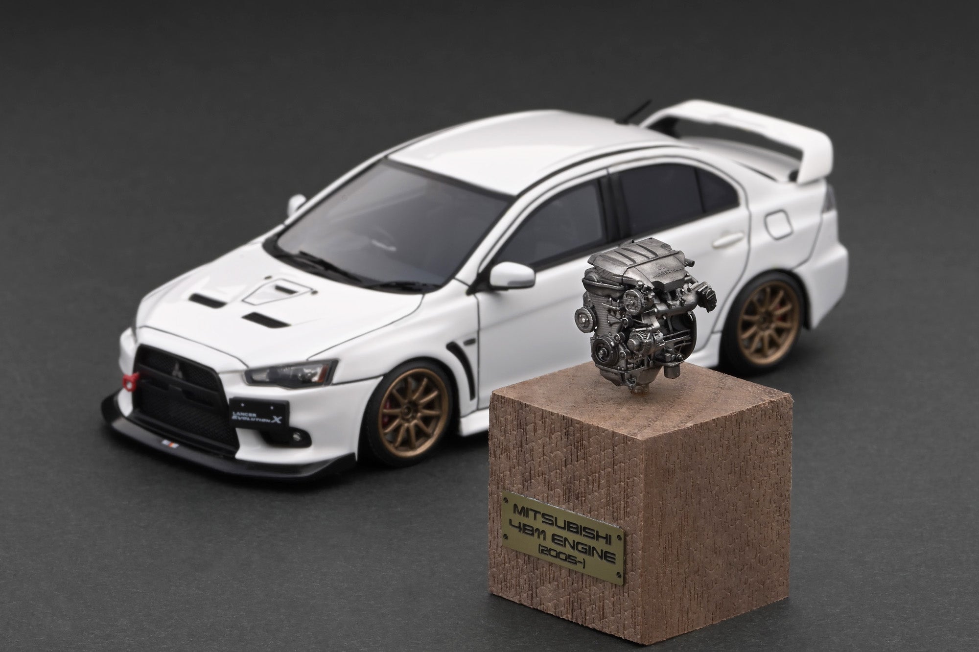 Ignition Model 1:43 Mitsubishi Lancer Evolution X (CZ4A) White