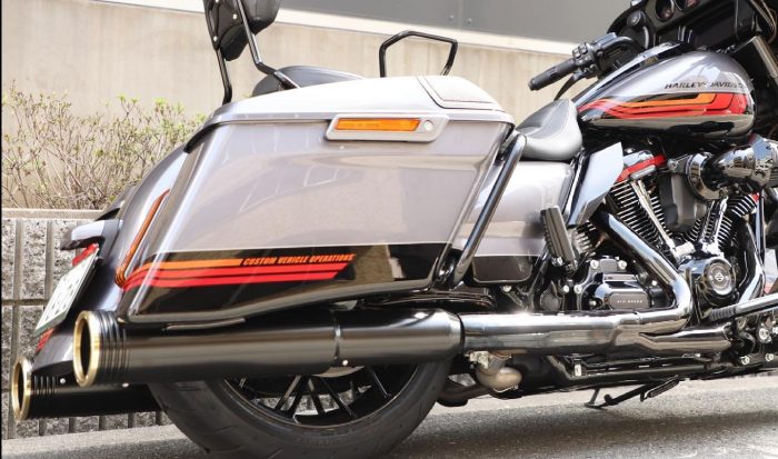 最新ミルウォーキーエイト(2021年～）対応 ツーリング用マフラー