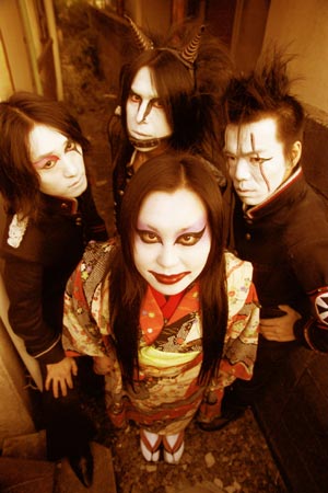 犬神サーカス団 特集