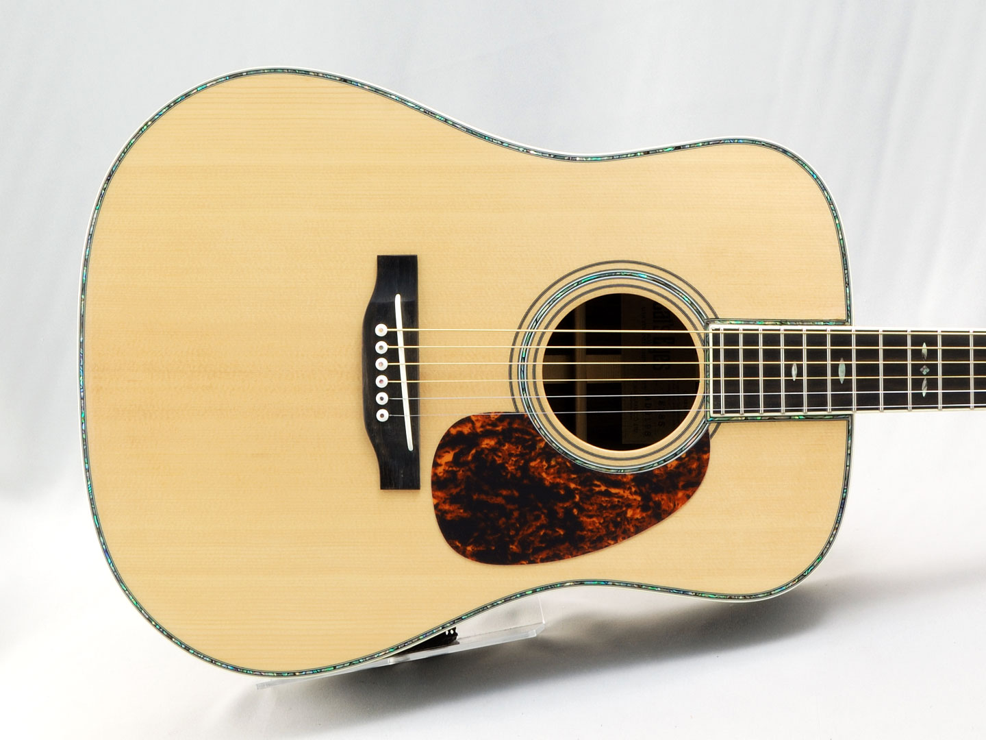 Cat'sEyes/CE185 【驚異的なのボディ鳴りと厚みのあるサウンド