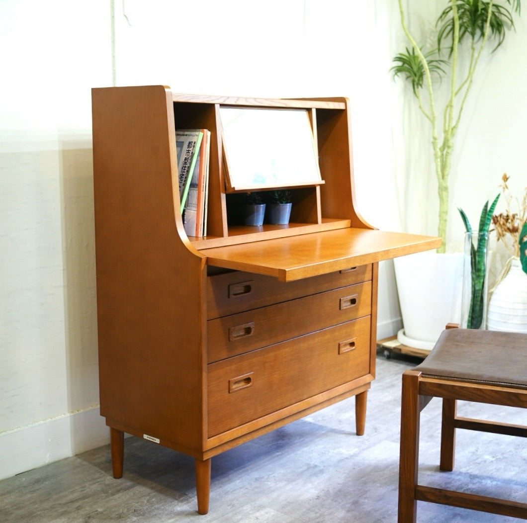 カリモク60 / karimoku60 ライティングチェスト ドレッサー 国産 中古