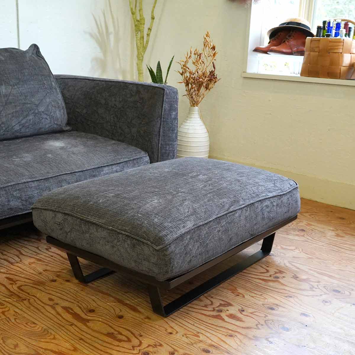 フクラ / HUKLA カストール N528 オットマン 中古 ダークグレー