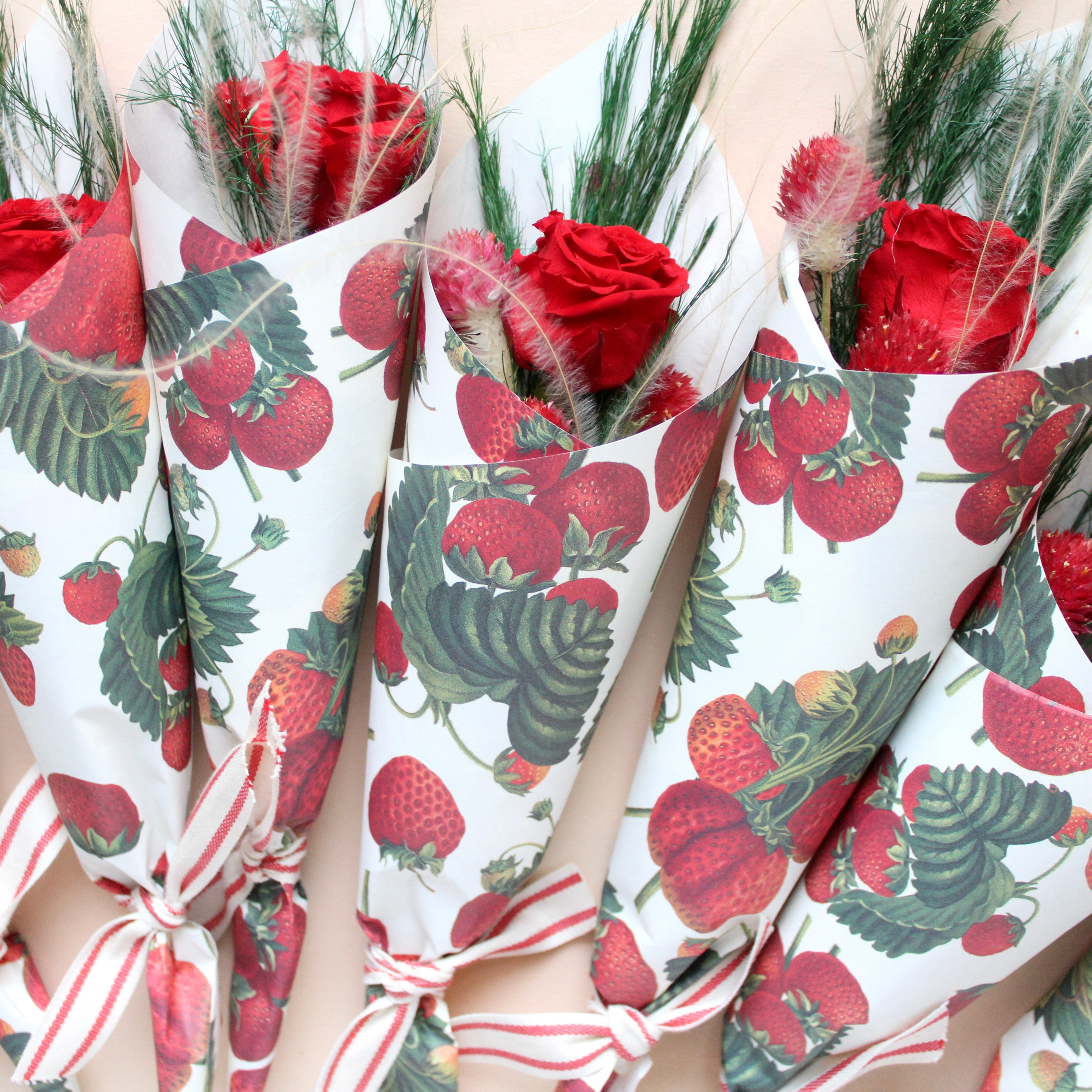 Strawberry Rose Bouquet – Roxanne's Dried Flowers