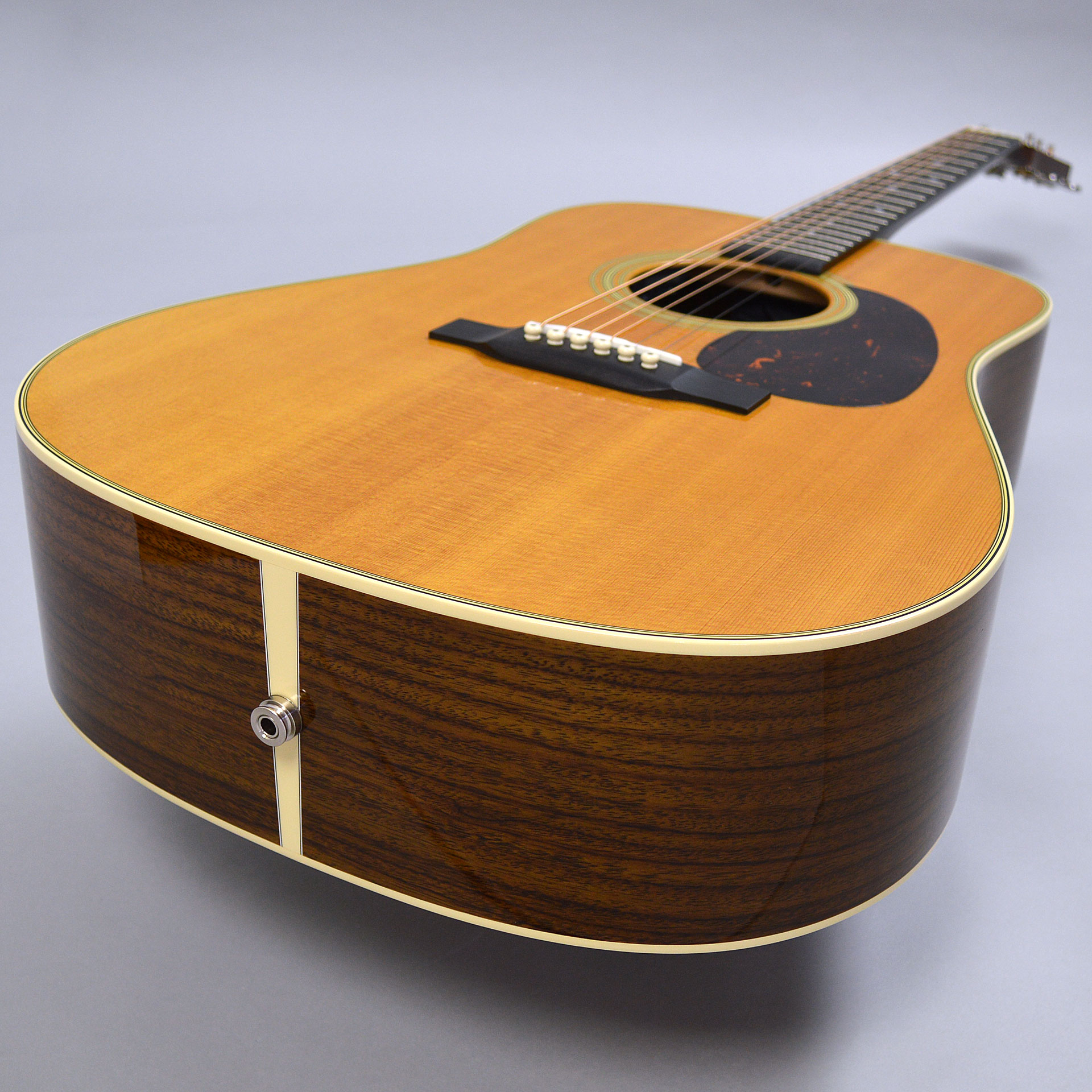 Martin 000-28 2015年製 Fishmanピックアップ付き Martin with FISHMAN