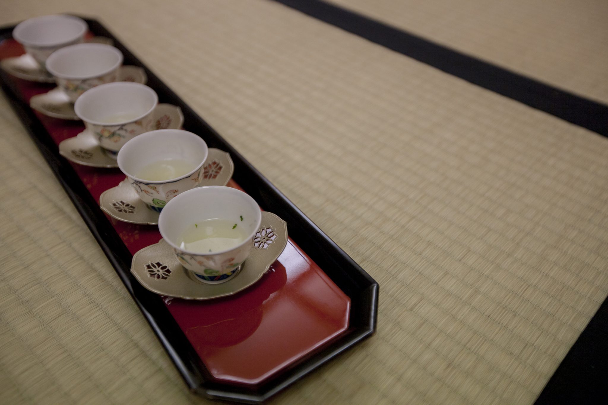 神楽坂 春風庵 / 小笠原流 煎茶道 – 日本文化サロン