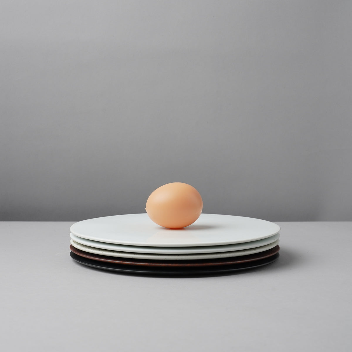 伊万里焼 極フラットプレート(M) 19.5cm 畑萬陶苑の通販｜Studio1156