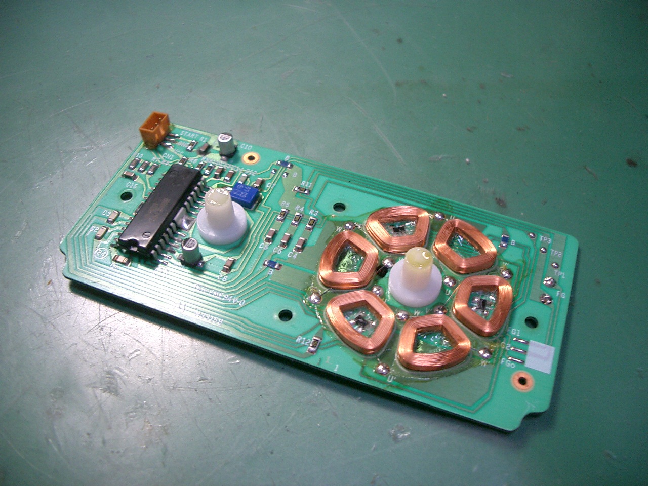 Victor カセットデッキ TD-V505 の修理